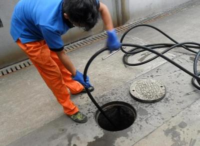 南昌市疏通管道、清理化糞池、疏通馬桶費(fèi)用一覽 了解價(jià)格，避免被坑
